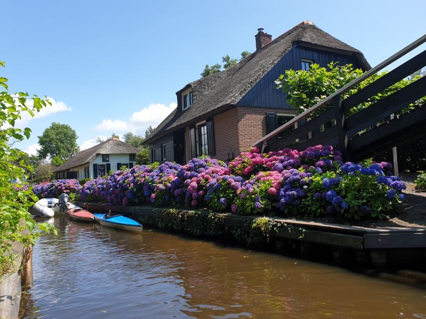 From Amsterdam: Giethoorn Day Trip with Small Electric Boat - Value and Practical Tips