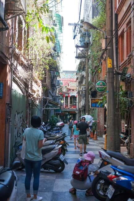 Keelung: Guided Walking Tour with Snacks and Drink - What’s the Value?